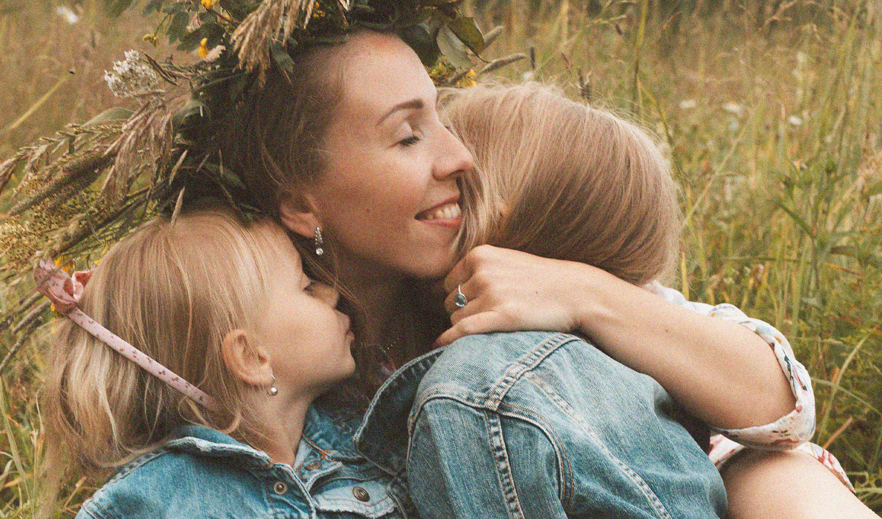 A Mother's Gifting Guide For Her Daughters