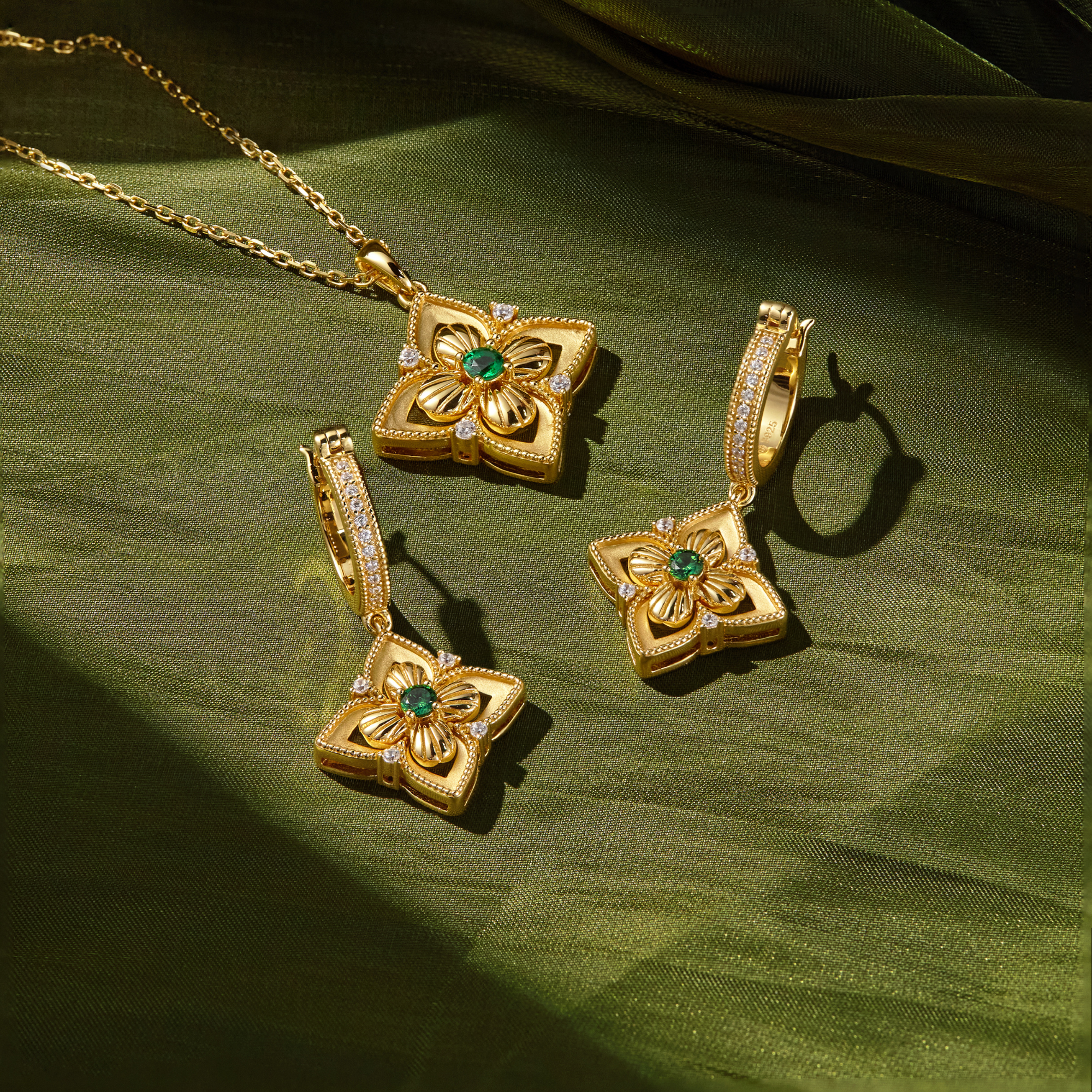 Lucky Radiance Clover Charm Milgrain Pendant Necklace