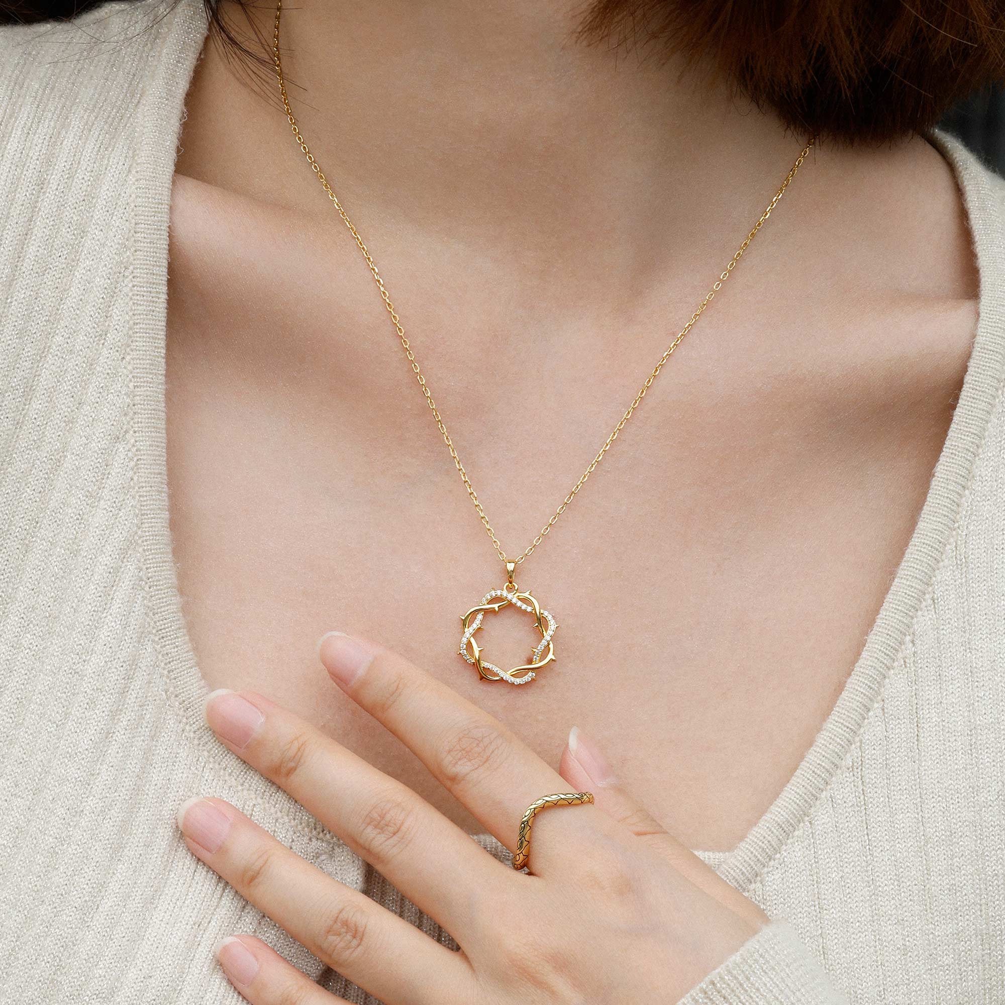 Pavé Wavy Enamel Stacking Ring
