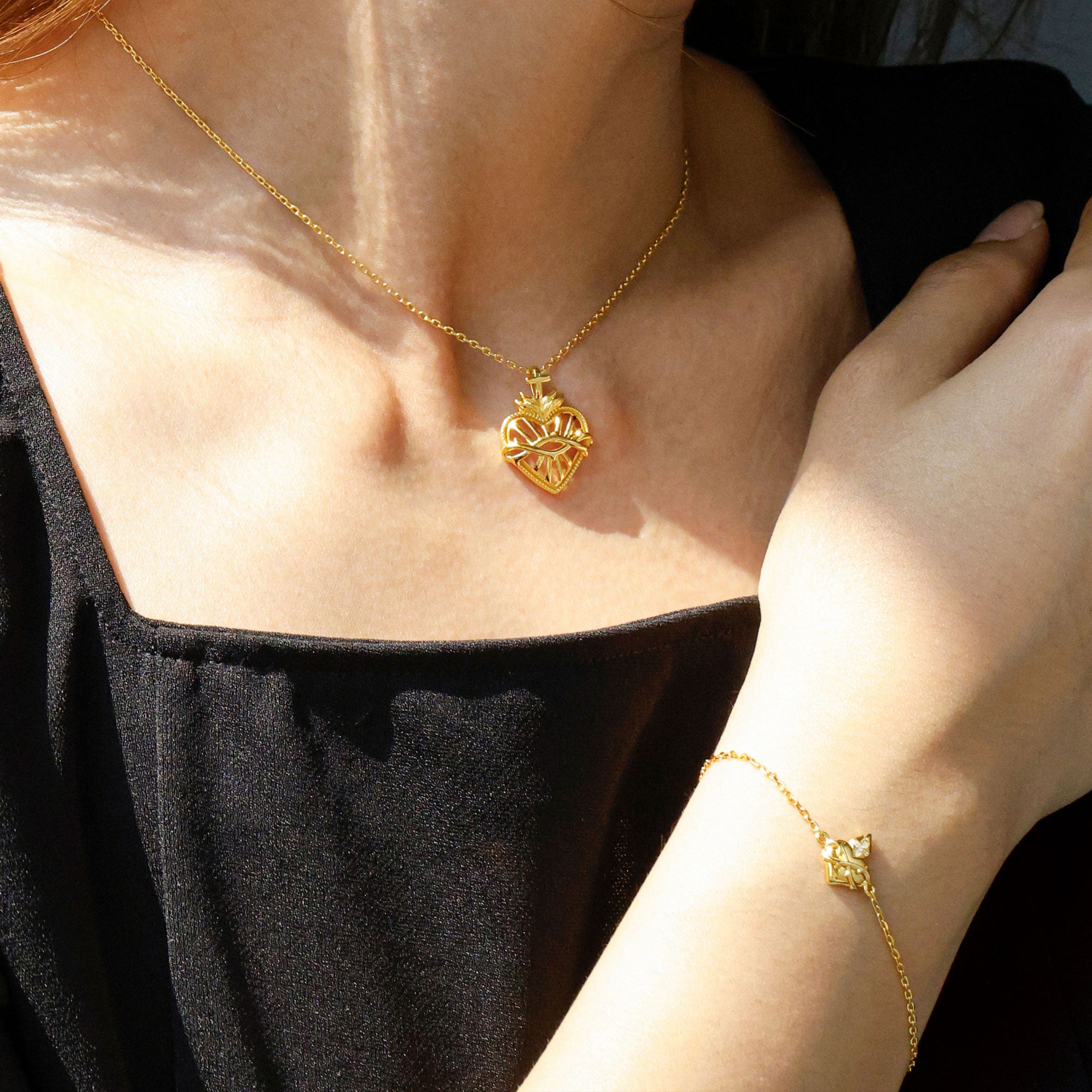 Herz-Jesu-Flammen-Armband