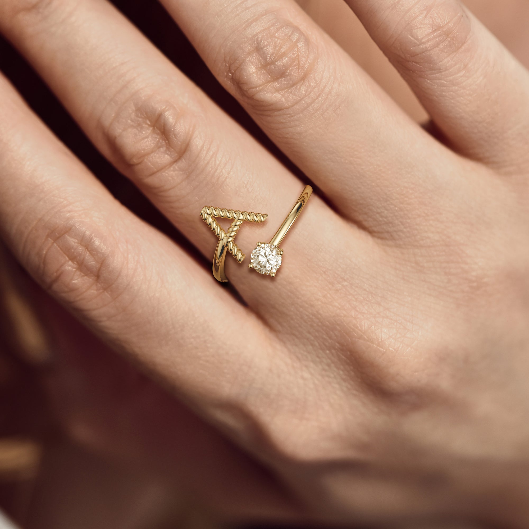 Letter Strand Knot Ring - vanimy