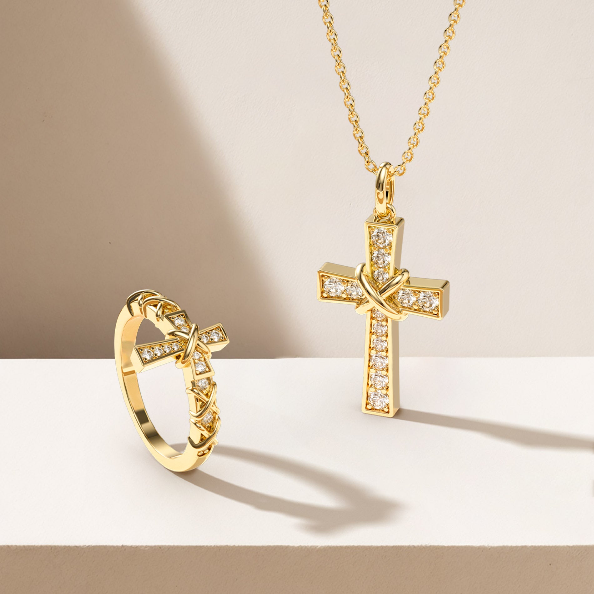 Pavé X Cross Ring - vanimy