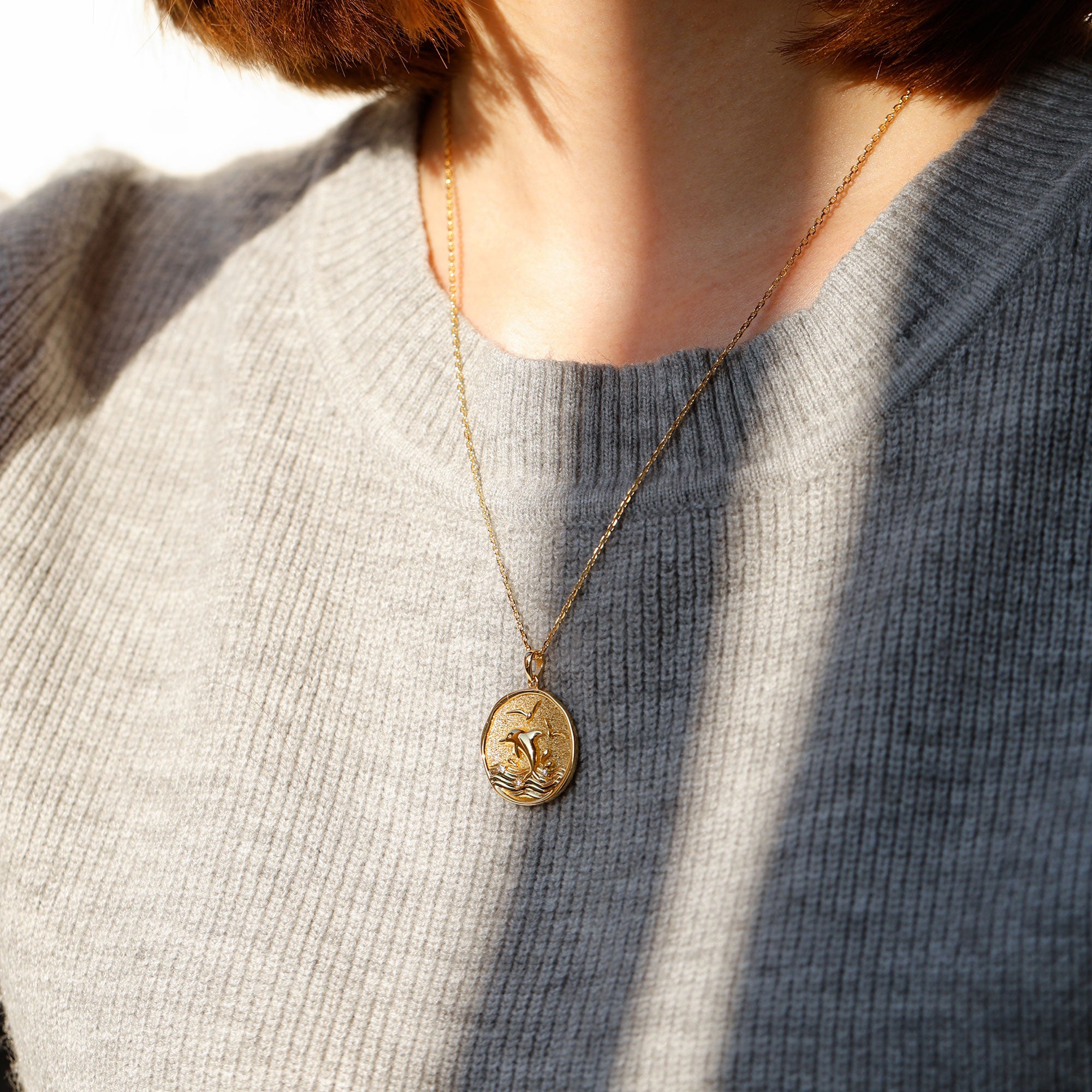 Collier avec pendentif dauphin danse de l'océan Promised Land