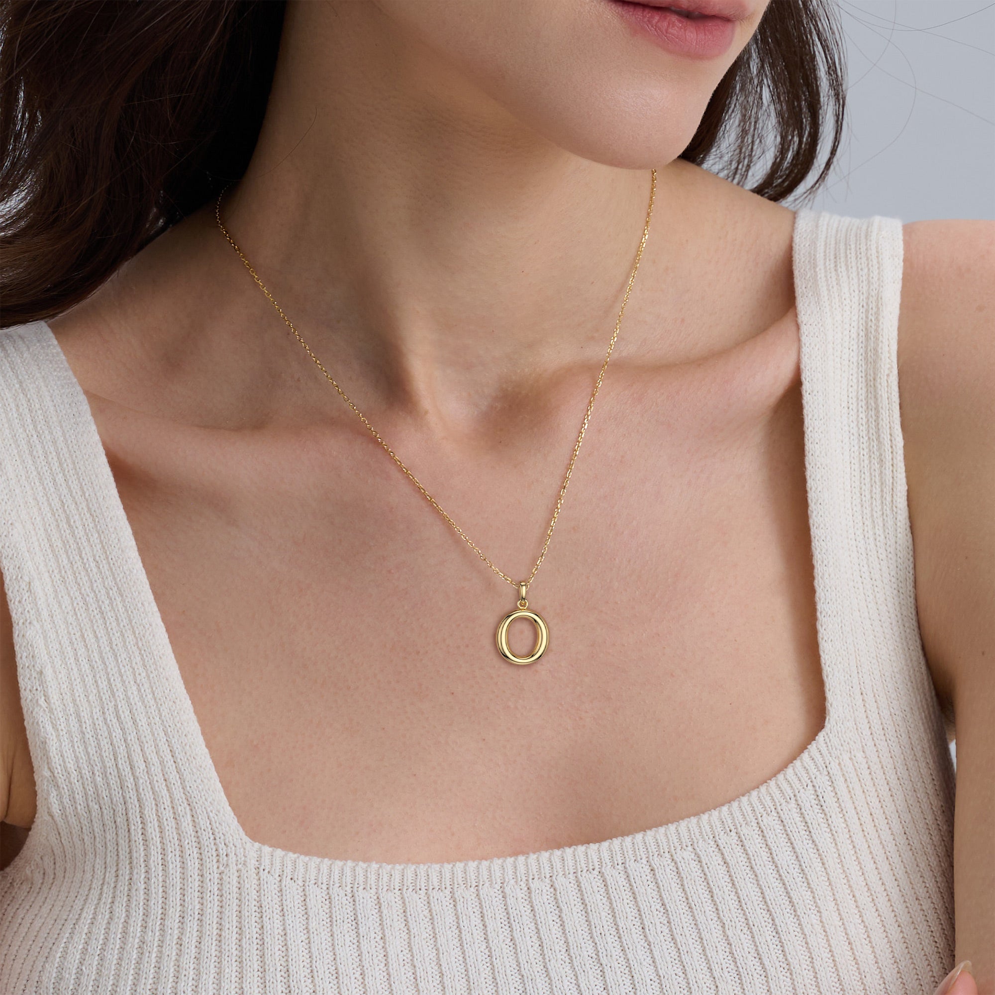 Bubble Initial Letter O Pendant Necklace