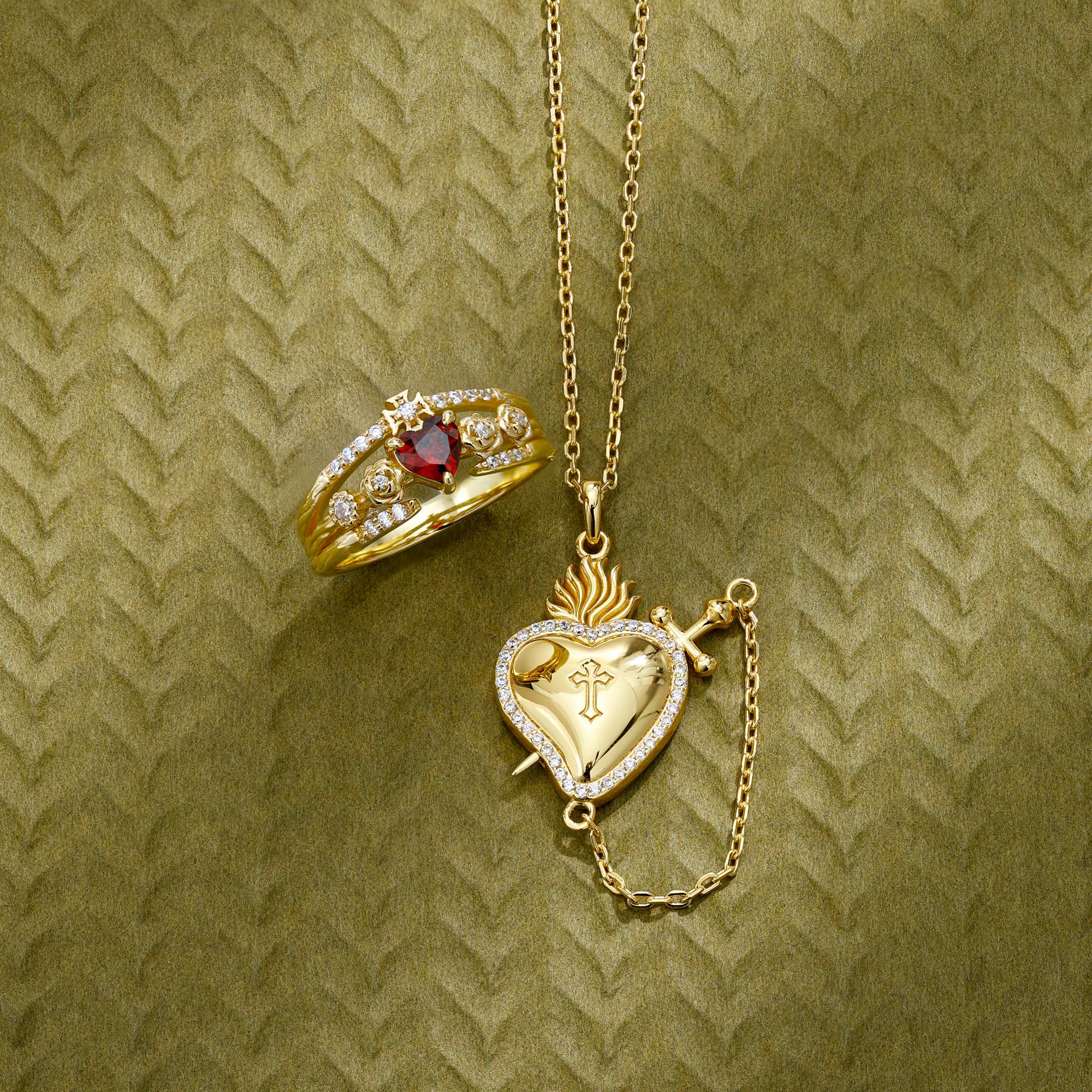 Flaming Heart with Dagger Necklace – vanimy