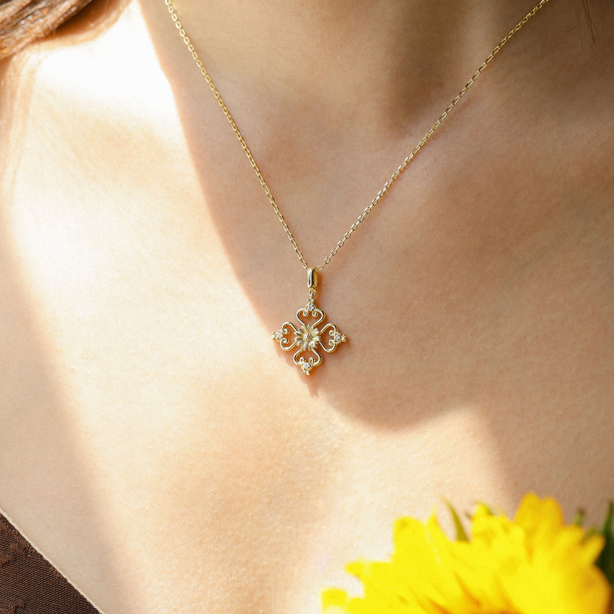 Sacred Bloom Daisy Love Birth Flower Necklace