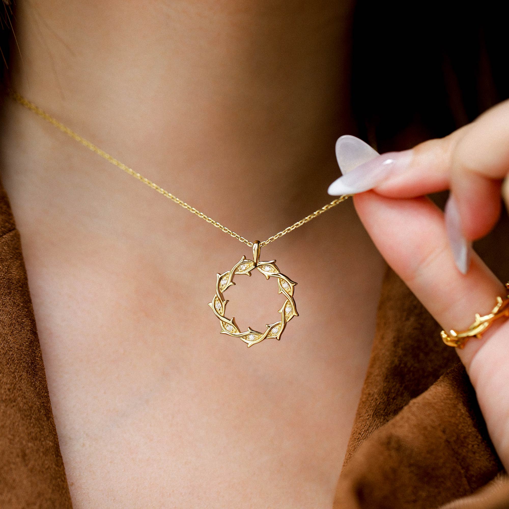 Crown of Thorns Light Necklace