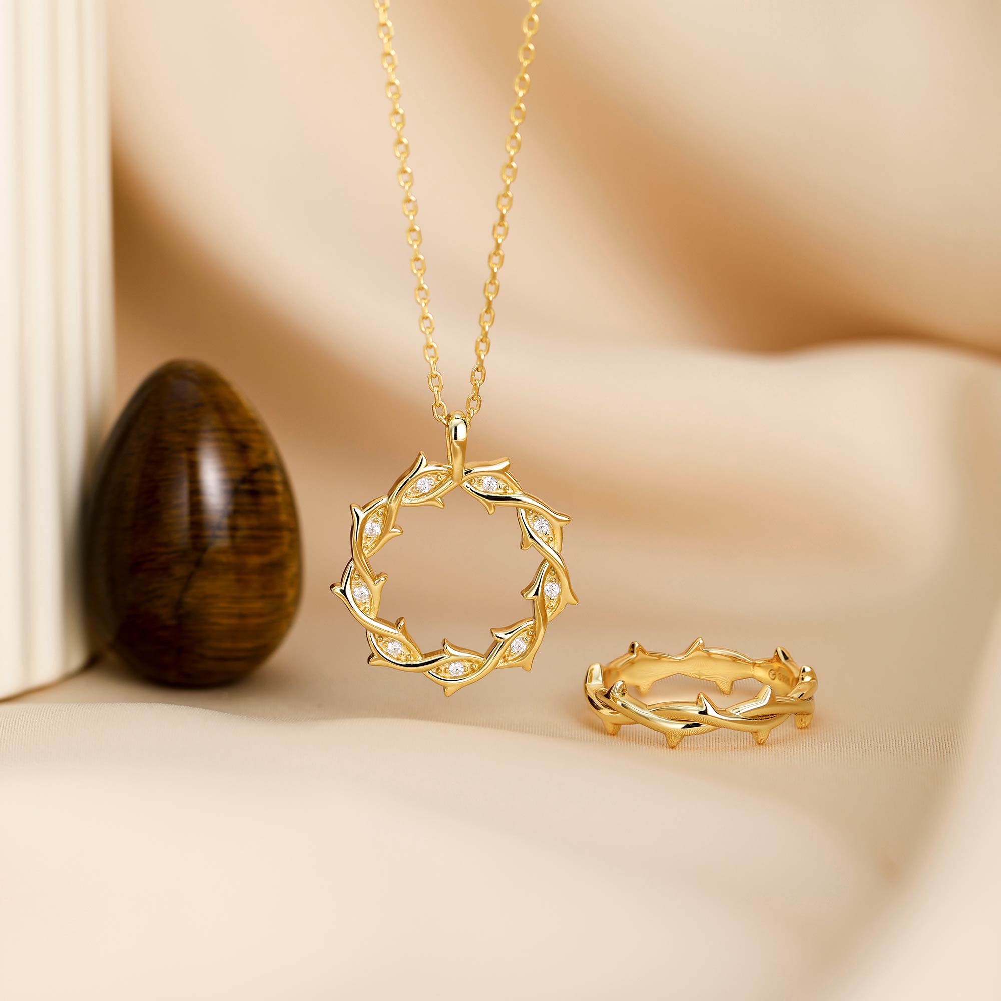 Crown of Thorns Light Necklace