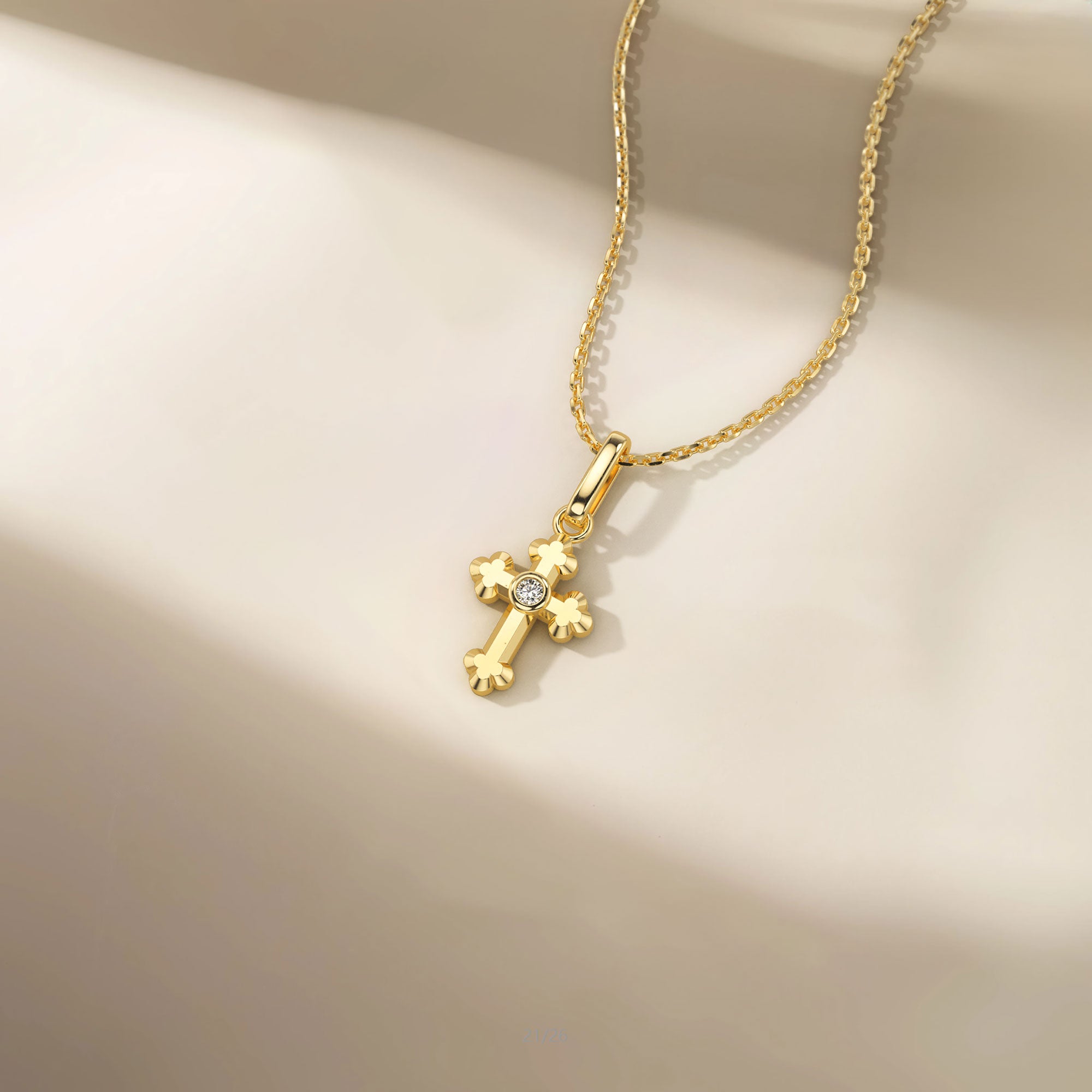 Pendentif à breloque en forme de croix florale