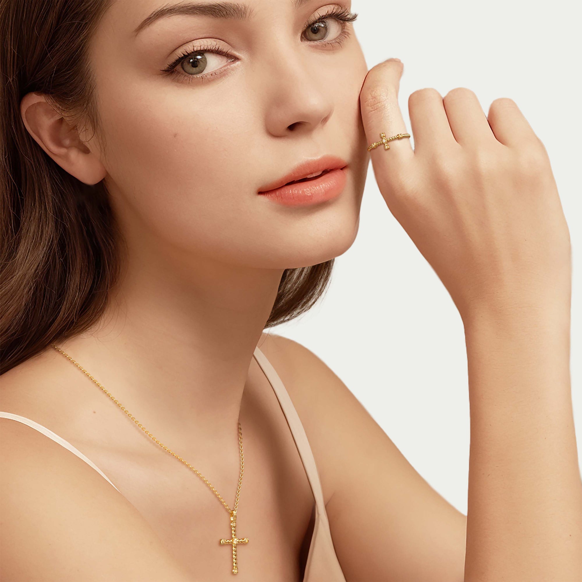 Zircon Cross Necklace - vanimy