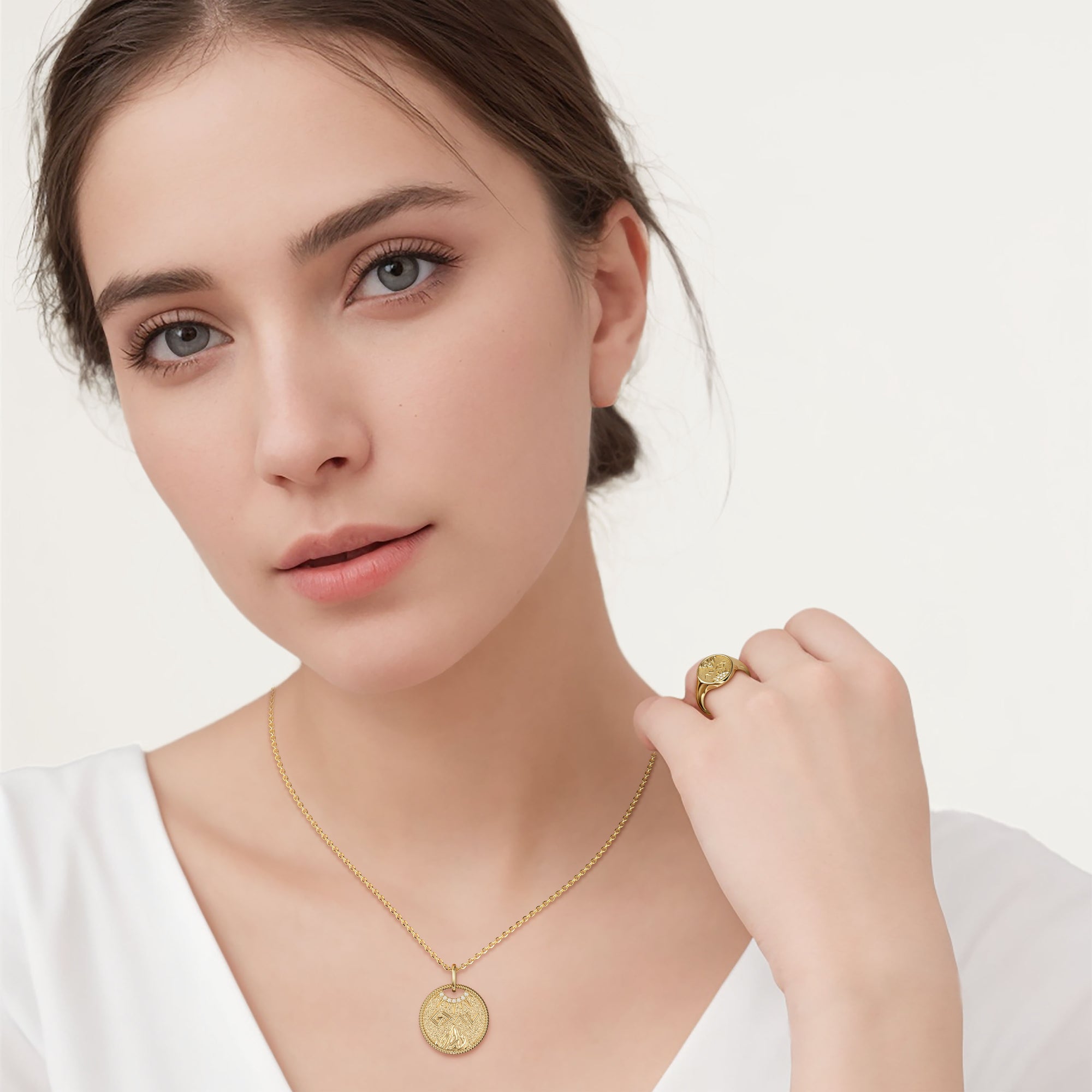 Highs And Lows Gold Coin Necklace - vanimy