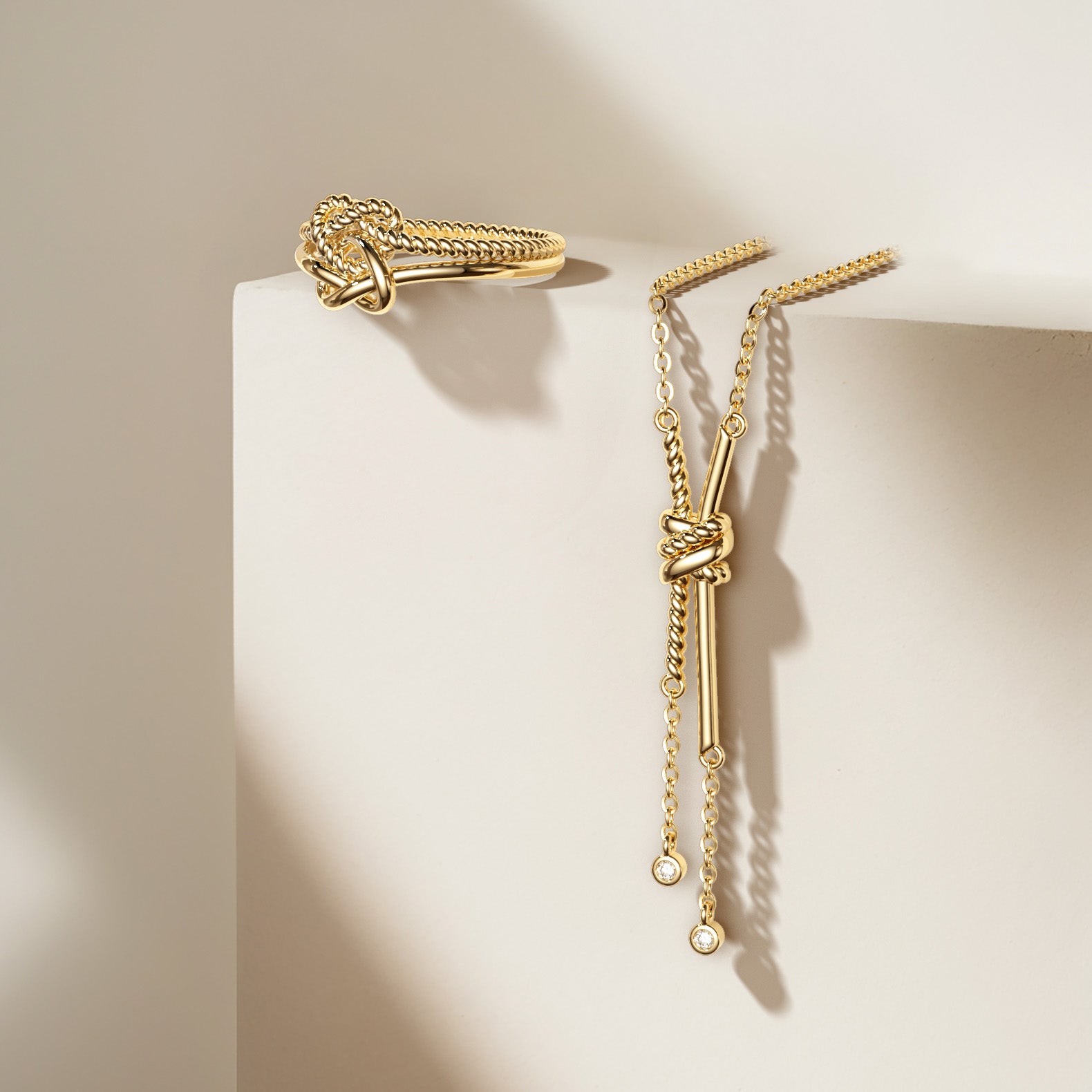 Double Knotted Ring - vanimy