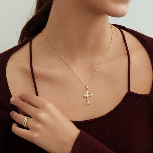 Halskette mit Anhänger „Kreuz und Dornenkrone“