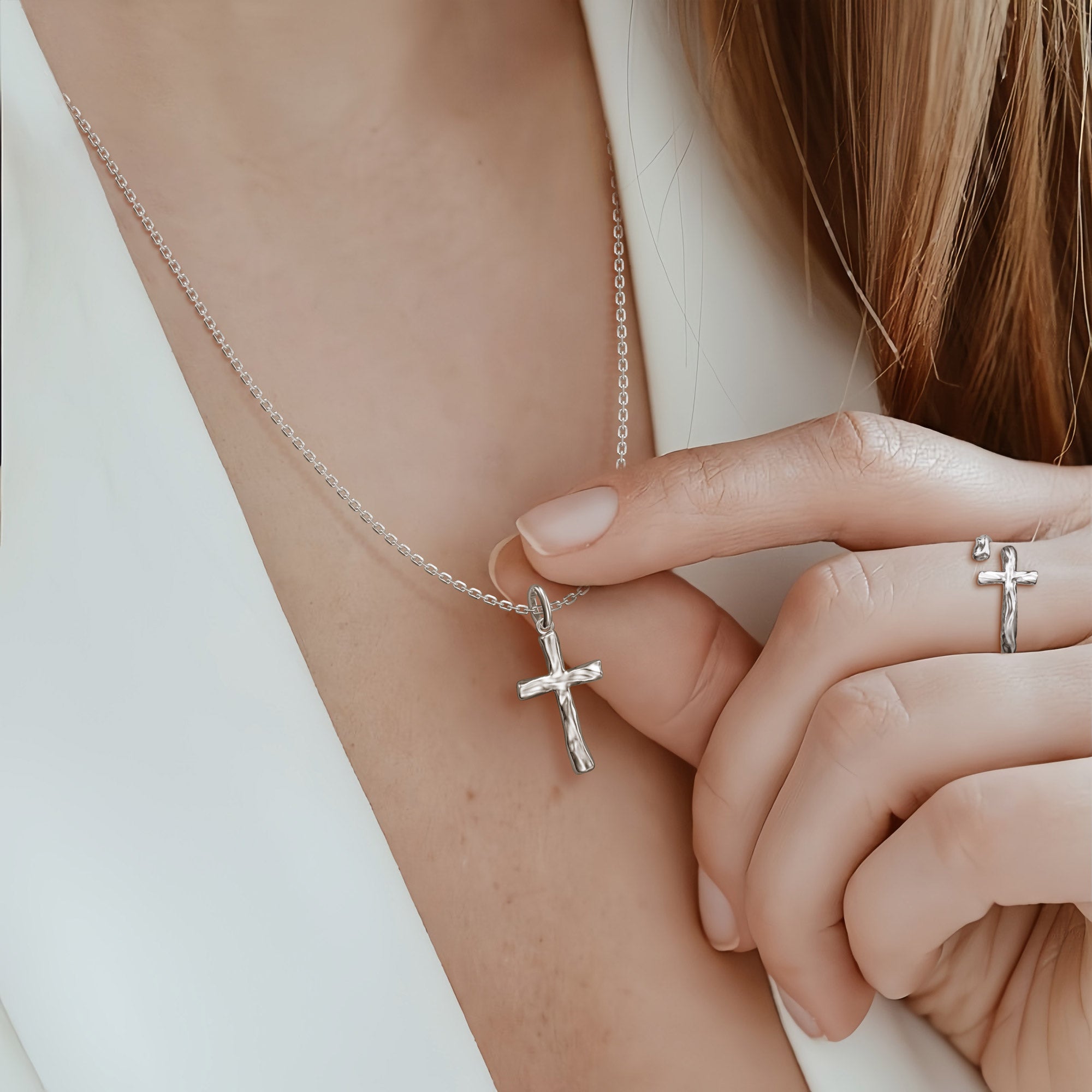 Liquid Open Cross Ring - vanimy
