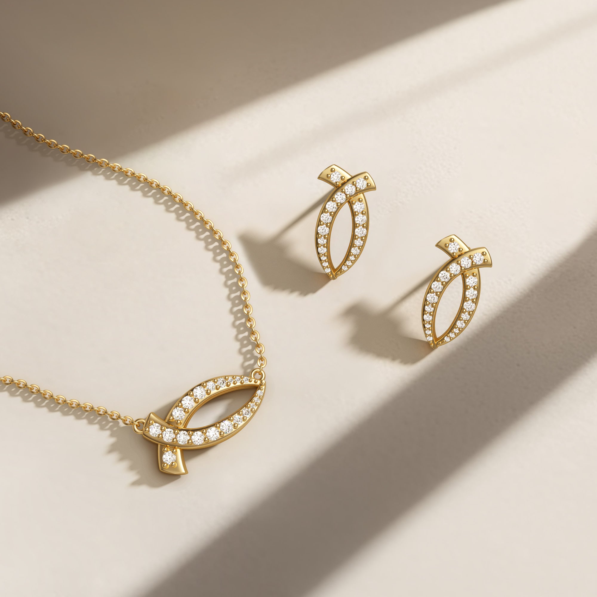 Curved Ichthys Stud Earrings - vanimy