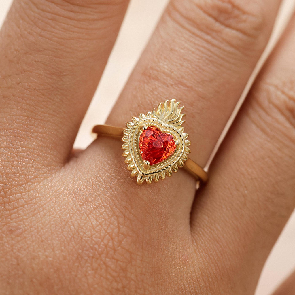 Nova Heart Ring